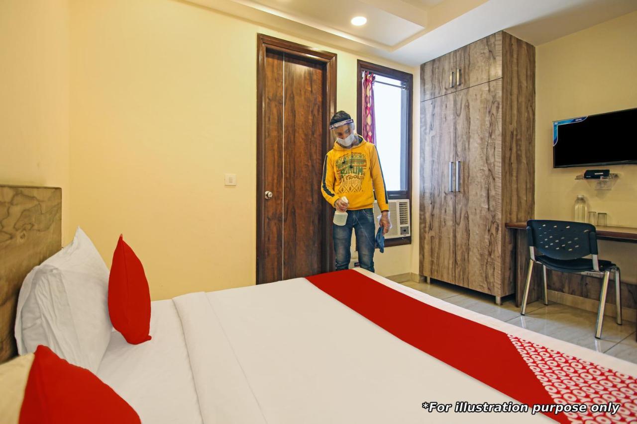โอโย 47006 โฮเต็ล มคธ พาเลซ Hotel Danapur ภายนอก รูปภาพ
